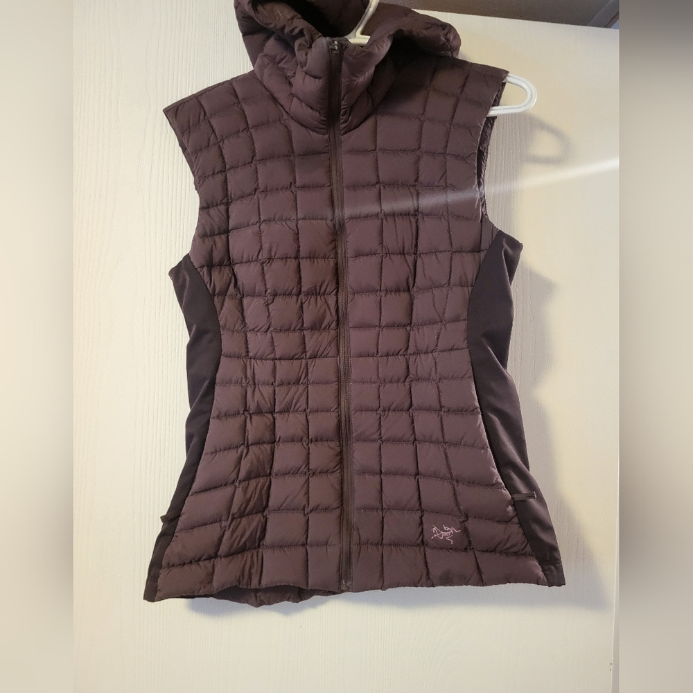 Arc'teryx down vest